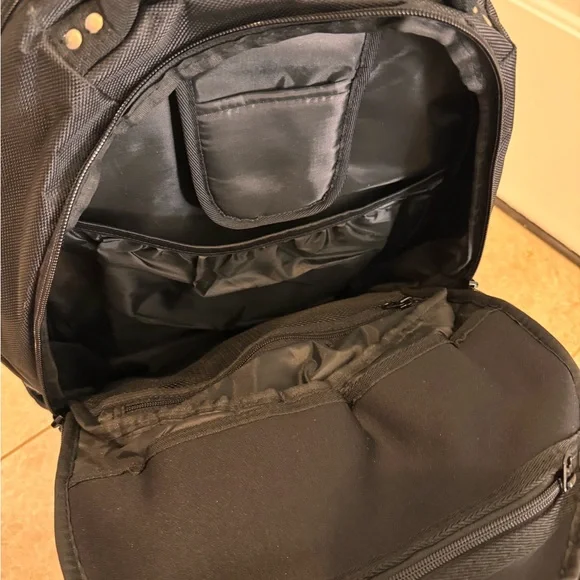 RUDY PROJECT backpack. Many features. Many compartments. Brand new. - Picture 10 of 16